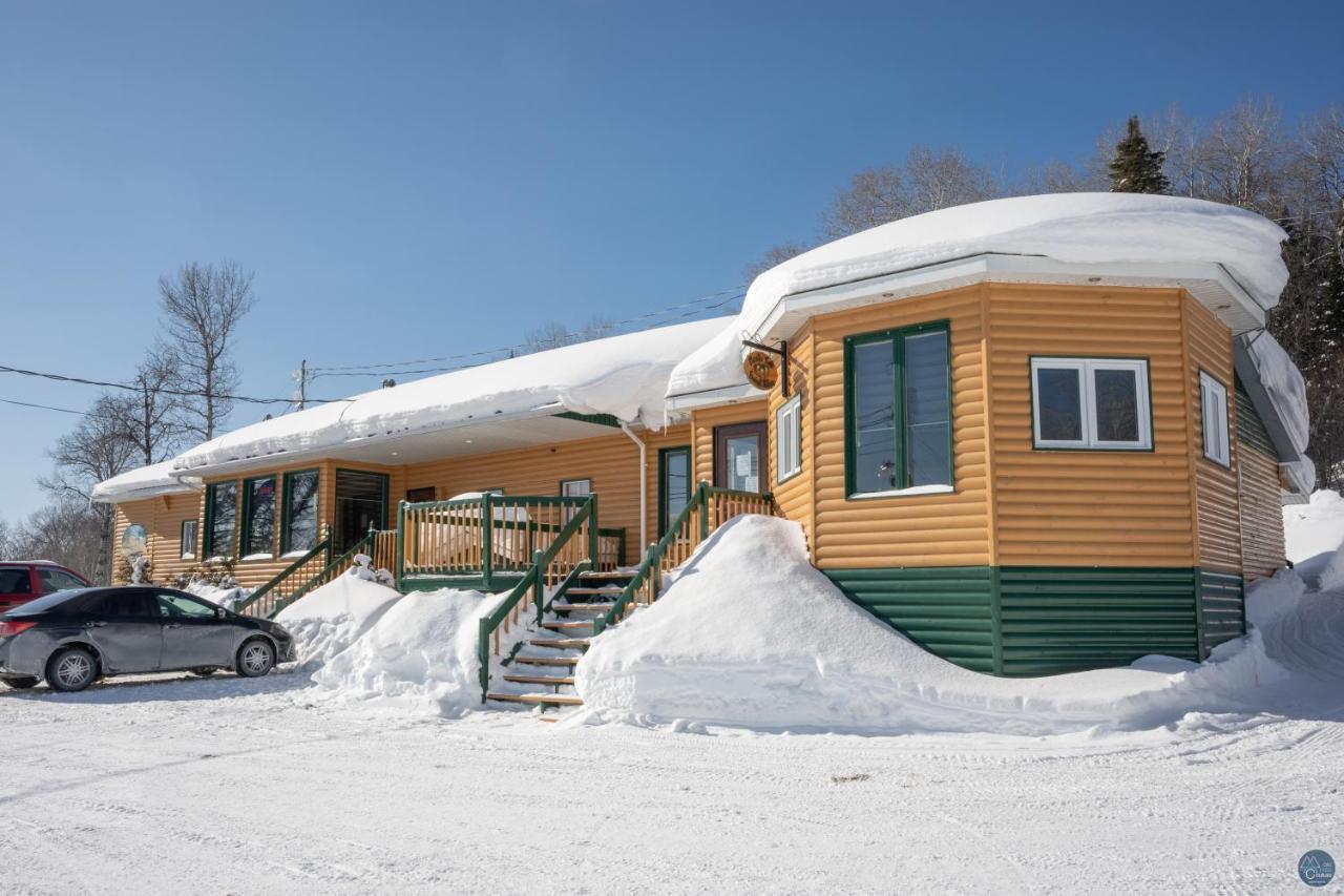 Auberge Eva Lac-Bouchette Bagian luar foto