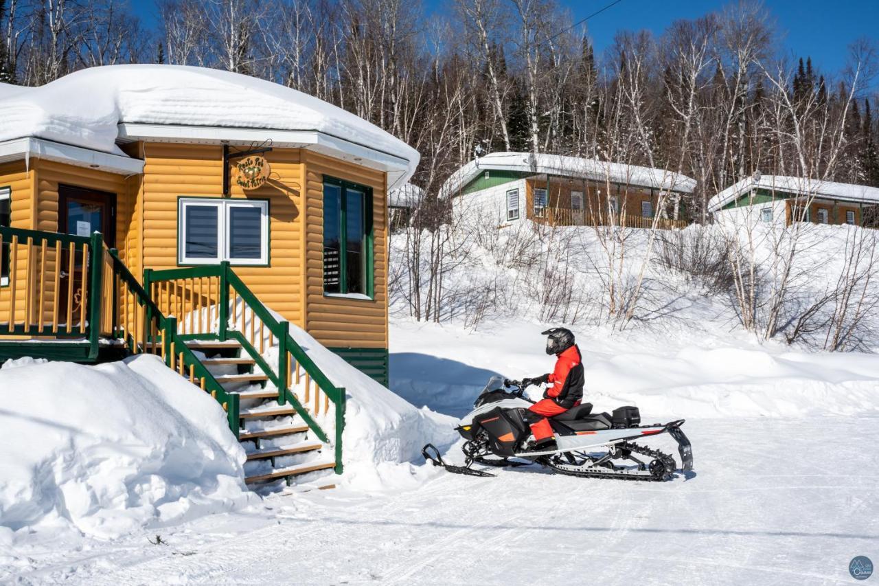 Auberge Eva Lac-Bouchette Bagian luar foto