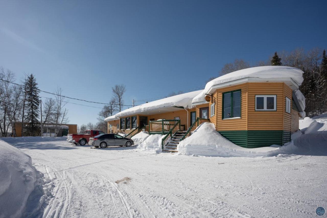 Auberge Eva Lac-Bouchette Bagian luar foto